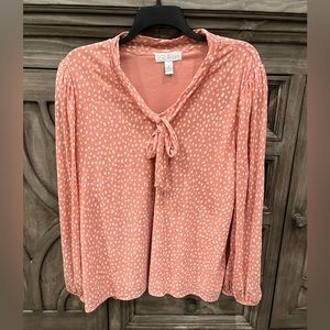 EUC Women’s Plus SO IT IS Pink/White Polka Dot Tie Neck Blouse (3X)